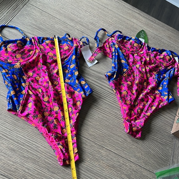 Farm Rio Fruits Dots One Piece Swimsuit sz M 175$ - Picture 15 of 15